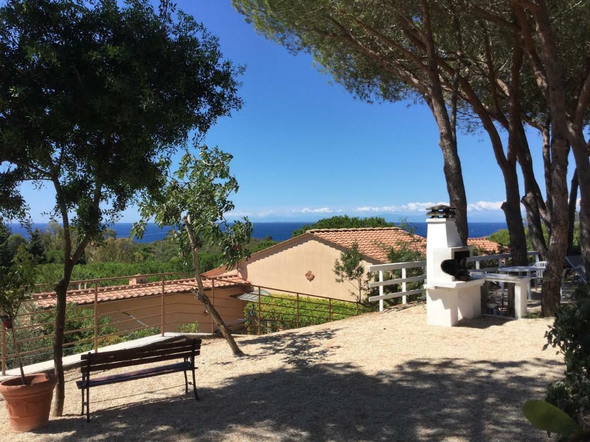 Villa Barabarca Capoliveri  Eksteriør billede